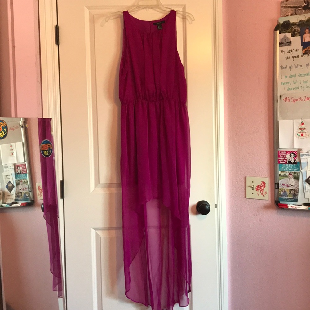 *Never Worn* Forever 21 HighLow Dress w/ open back